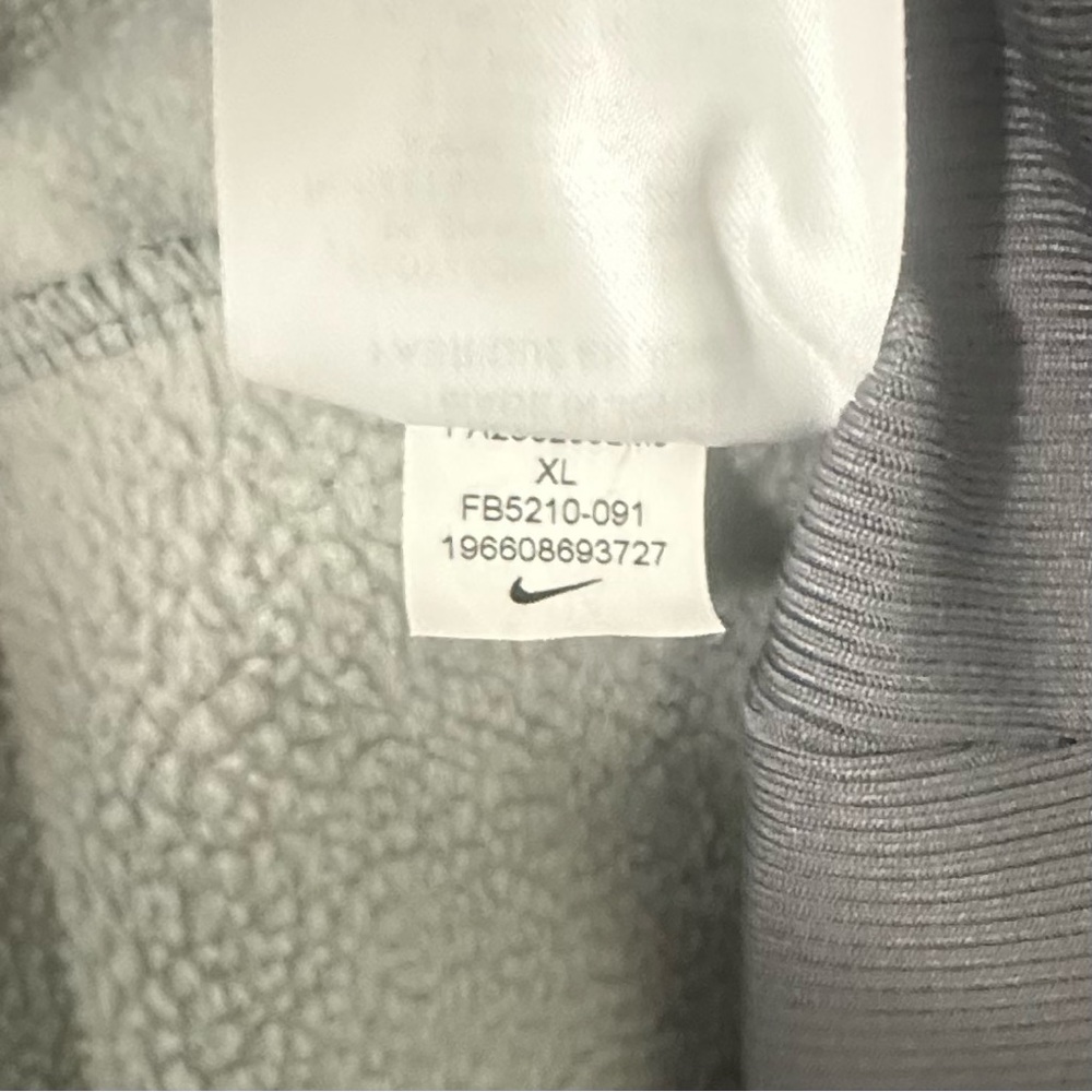 Nike Women’s One Thermal-FIT Pullover Hoodie (XL) and Jogger (L) SET - Picture 13 of 15